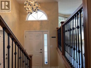 4748 Juliet Crescent in Windsor, ON - Building Photo - Building Photo