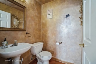 3802 Ashley Ct in Rolling Meadows, IL - Building Photo - Building Photo