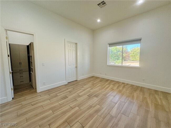 property at 2025 Grouse St