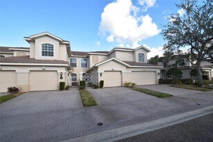 6984 Prosperity Cir, Unit 602 in Sarasota, FL - Building Photo