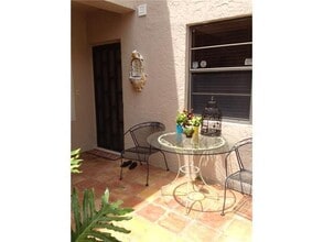 6654 Villa Sonrisa Dr in Boca Raton, FL - Building Photo - Building Photo