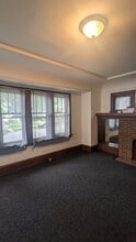 2545 N 52nd St in Milwaukee, WI - Foto de edificio - Building Photo