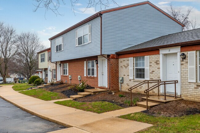 Meadowside Apartments in Rising Sun, MD - Building Photo - Building Photo