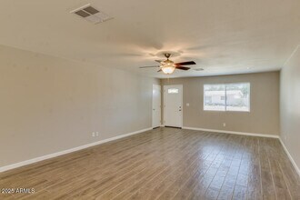 332 E Malibu Dr in Tempe, AZ - Building Photo - Building Photo