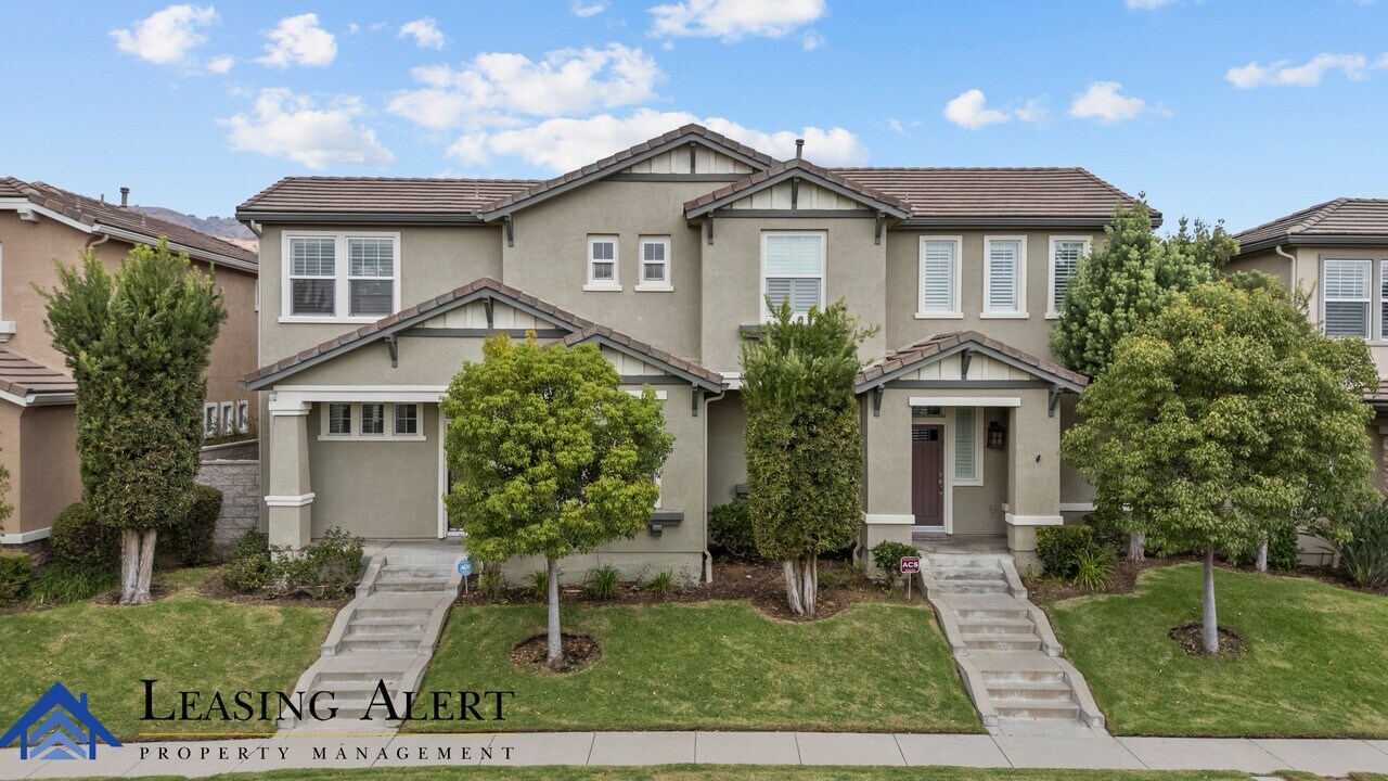 11448 Wistful Vista Way in Los Angeles, CA - Building Photo