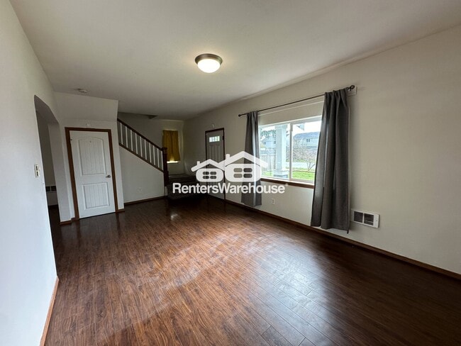 633 E 57th St in Tacoma, WA - Building Photo - Building Photo