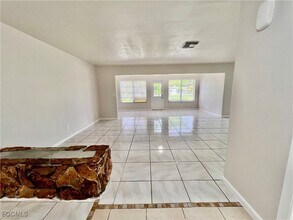 2326 SE 8th Ave in Cape Coral, FL - Building Photo - Building Photo