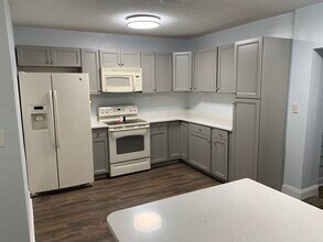 66 Lucky Dr in Ormond Beach, FL - Building Photo - Building Photo