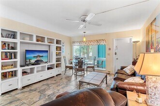 3225 NE 16th St, Unit 20A in Pompano Beach, FL - Building Photo - Building Photo