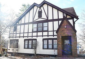 5446 Charlotte St in Kansas City, MO - Building Photo