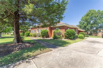 1855 Brookstone Dr in Montgomery, AL - Building Photo - Building Photo