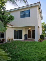 738 Perdido Heights Dr in Greenacres, FL - Building Photo