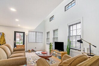 511 E Ann St in Ann Arbor, MI - Building Photo - Building Photo