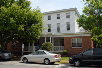 Kings Court Apartments in Dover, DE - Building Photo - Building Photo