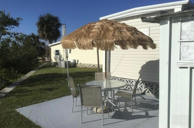 307 Marlette Dr in North Port, FL - Building Photo - Building Photo