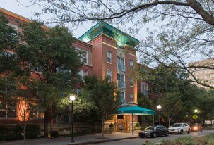 Greenwich on The Park in Cincinnati, OH - Building Photo