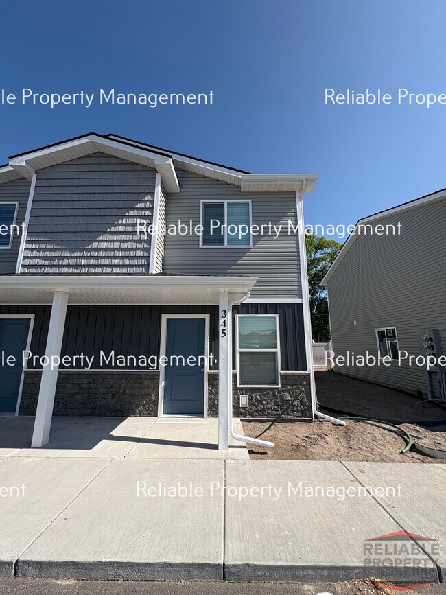 345 Jeremy Ln in Blackfoot, ID - Building Photo - Building Photo