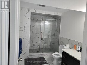 80 Abitibi Lake Dr in Brampton, ON - Building Photo - Building Photo