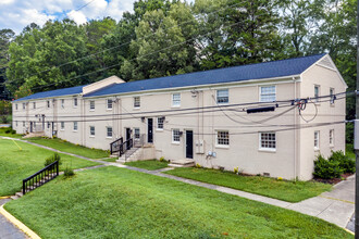 Westview Court in Salisbury, NC - Building Photo - Building Photo