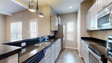 3519 Summerway Dr in College Station, TX - Building Photo - Building Photo