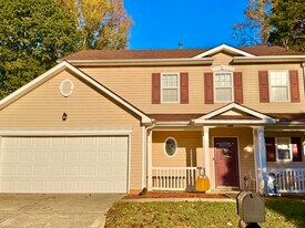 8253 Belmont Stables Dr in Charlotte, NC - Building Photo