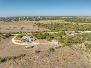 558 Wiedner Rd in Cibolo, TX - Building Photo - Building Photo