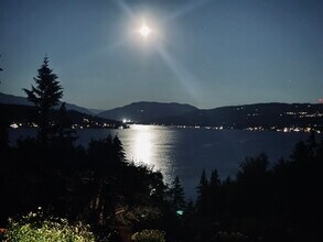639 W Lake Sammamish Pky NE in Bellevue, WA - Building Photo - Building Photo