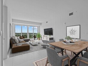1020 Sunset Point Rd in Clearwater, FL - Building Photo - Building Photo