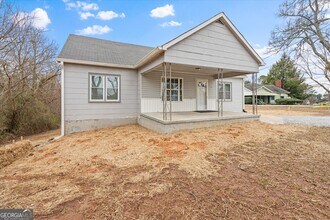 630 Atlantic Ave in Bremen, GA - Building Photo - Building Photo