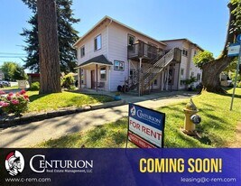 291 Clay St W in Monmouth, OR - Building Photo
