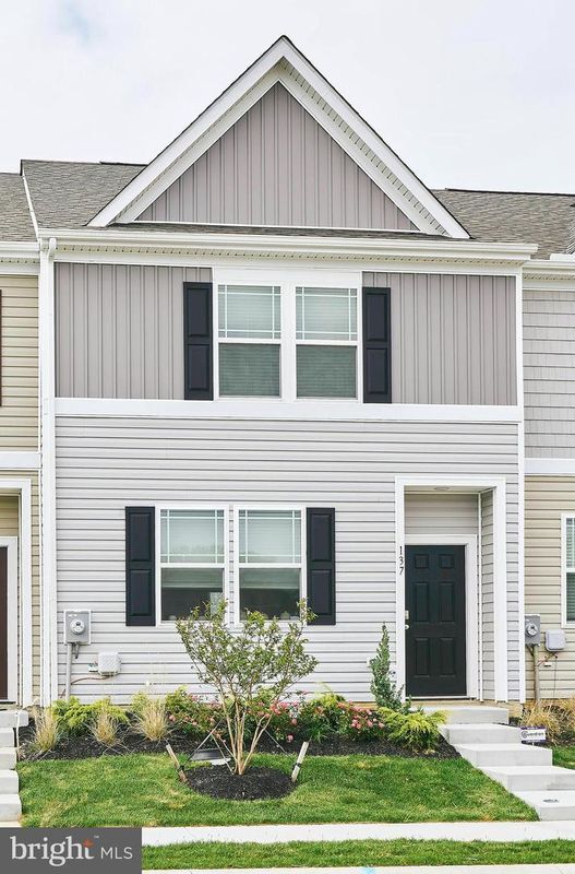 property at 114 Willowtree Ln