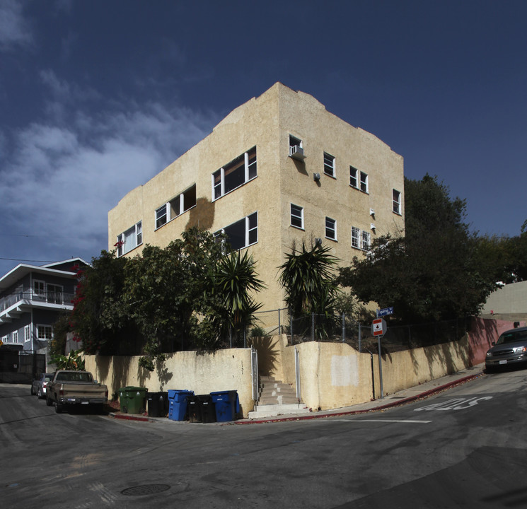 1151 Figueroa Ter in Los Angeles, CA - Foto de edificio