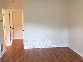 910 Stonehenge Ave in Charlottesville, VA - Building Photo - Building Photo