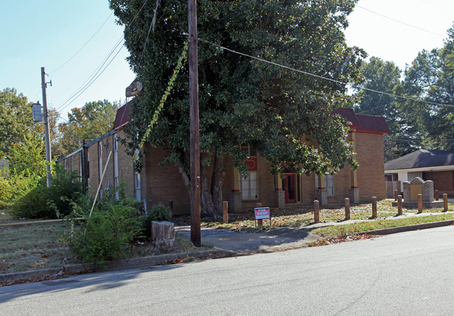 622 Freeman St in Memphis, TN - Foto de edificio - Building Photo