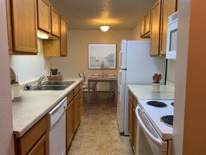 1415 14th Ave E in West Fargo, ND - Building Photo - Building Photo