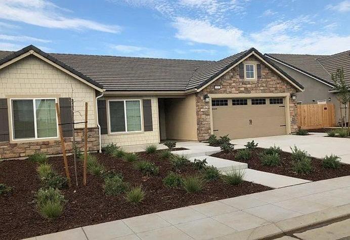 436 Cascade Way in Madera, CA - Building Photo