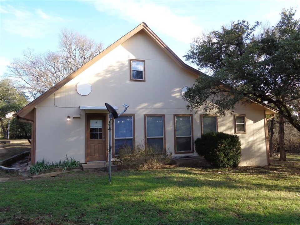 4027 FM 3405 in Georgetown, TX - Building Photo