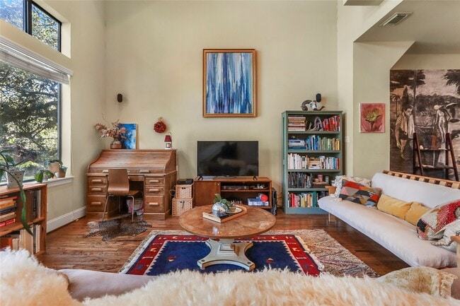 property at 1905 Summer St