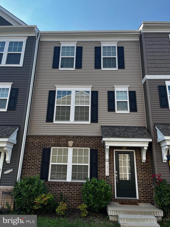 1822 Sag Harbor Ln