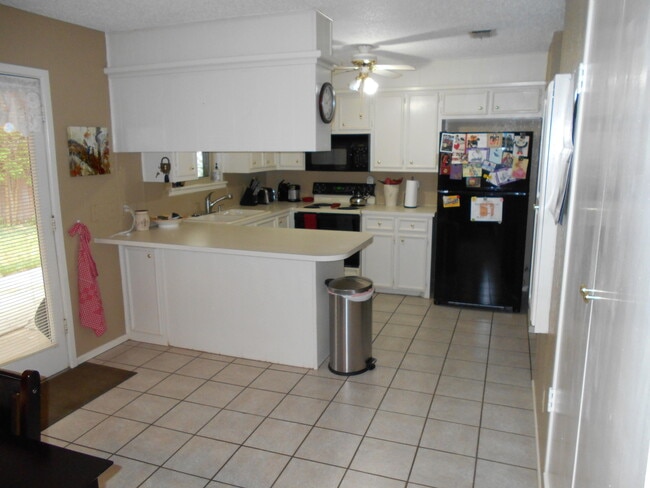 2117 75th St in Lubbock, TX - Building Photo - Building Photo
