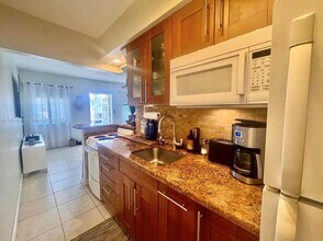637 NE 16th St in Fort Lauderdale, FL - Building Photo - Building Photo