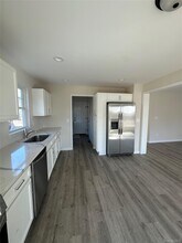 5 Cooper Ave in Huntington Station, NY - Building Photo - Building Photo