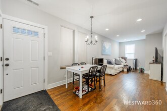 1640 W Blackhawk St in Chicago, IL - Building Photo - Building Photo