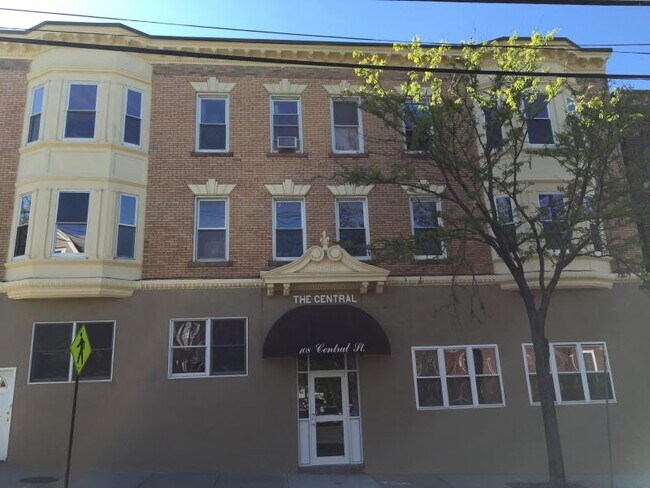 108 Central St, Unit #2