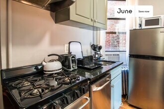 355 E 4th St in New York, NY - Building Photo - Building Photo