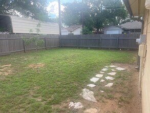 305 Ave R in Marble Falls, TX - Building Photo - Building Photo