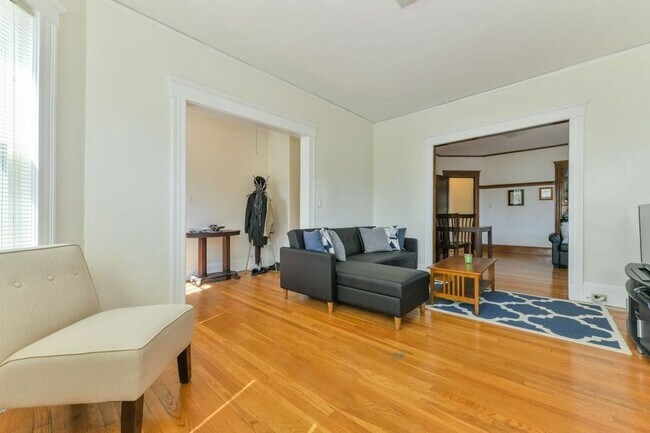11 Parkton Rd in Boston, MA - Building Photo - Building Photo