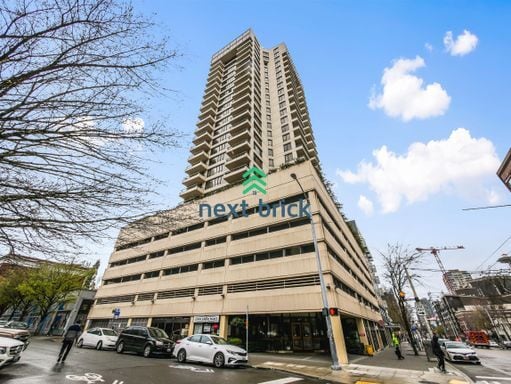 2201 3rd Ave in Seattle, WA - Building Photo