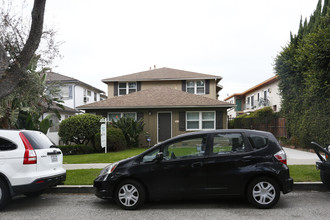 3363 Mentone Ave in Los Angeles, CA - Building Photo - Building Photo