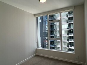 2186 Gilmore Ave in Burnaby, BC - Building Photo - Building Photo